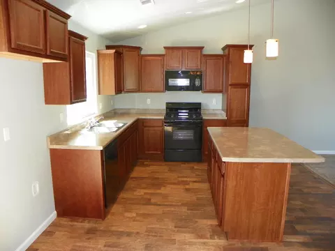 2927 Nicolet, Redding, CA 96001 photo 5