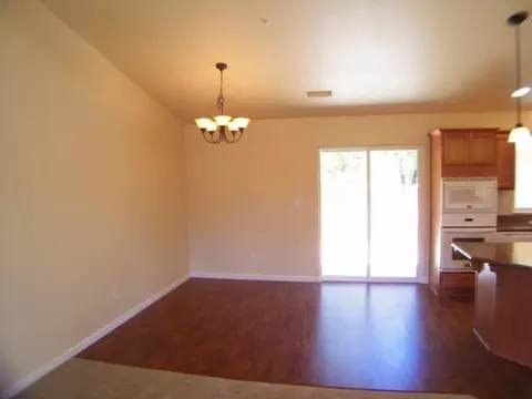 2918 Nicolet, Redding, CA 96001 photo 4