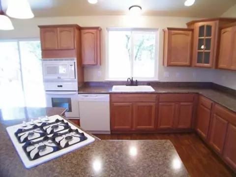 2918 Nicolet, Redding, CA 96001 photo 6