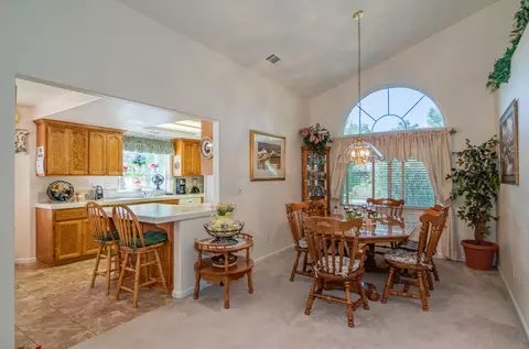 3092 Blue Bell Dr, Redding, CA 96001 photo 4