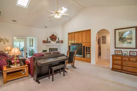 3092 Blue Bell Dr, Redding, CA 96001 photo 10