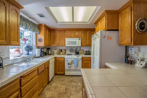 3092 Blue Bell Dr, Redding, CA 96001 photo 6