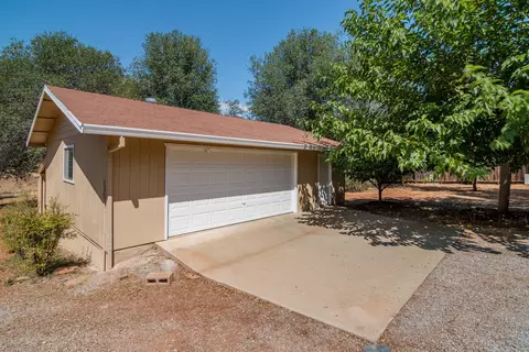 12772 Encanto Way, Redding, CA 96003 photo 23