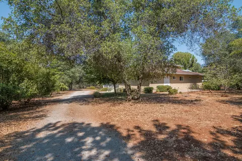 12772 Encanto Way, Redding, CA 96003 photo 3