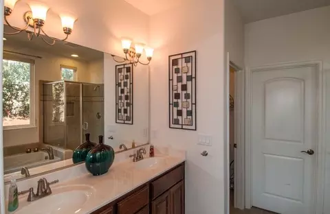 1815 Lakeside Dr, Redding, CA 96001 photo 11