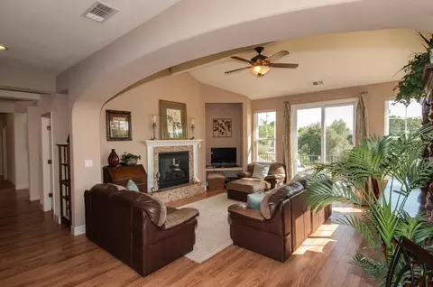 1815 Lakeside Dr, Redding, CA 96001 photo 8