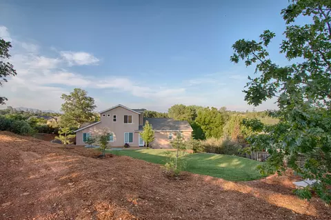 1815 Lakeside Dr, Redding, CA 96001 photo 3