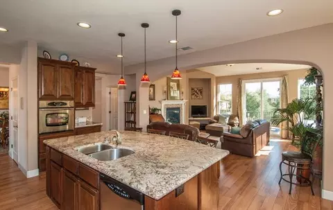 1815 Lakeside Dr, Redding, CA 96001 photo 5