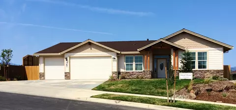 367 Stinson Loop, Redding, CA 96003 photo 1