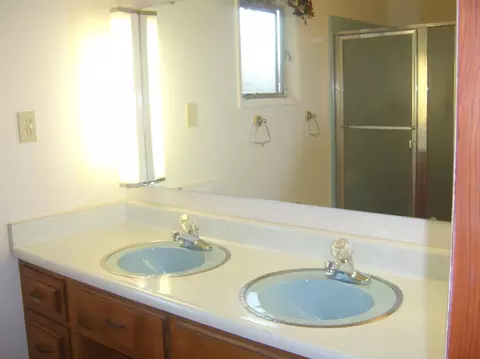 3731 Poinsetta Ave, Redding, CA 96003 photo 9