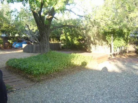 3731 Poinsetta Ave, Redding, CA 96003 photo 4