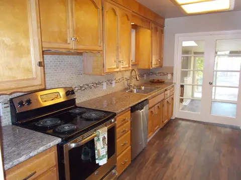 1010 2nd St, Redding, CA 96002 photo 6