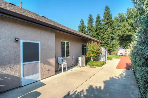 4427 Blue Creek Dr, Redding, CA 96002 photo 23