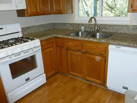 4655 Lookout Ct, Redding, CA 96001 photo 5