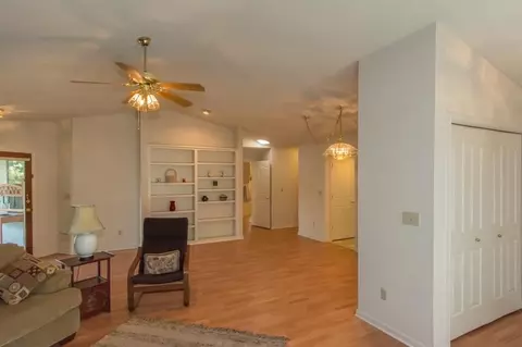 1920 Vineyard Trl, Redding, CA 96003 photo 5