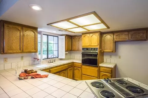 1920 Vineyard Trl, Redding, CA 96003 photo 8