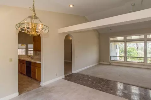 2744 Dawnridge Dr, Redding, CA 96001 photo 11