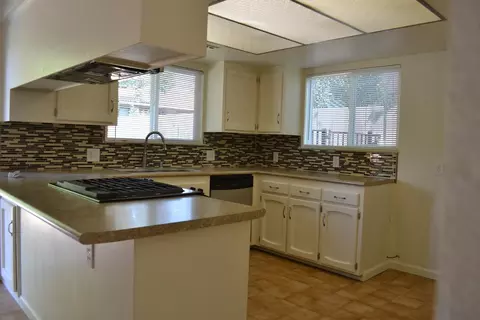 2570 Avola St, Redding, CA 96002 photo 12