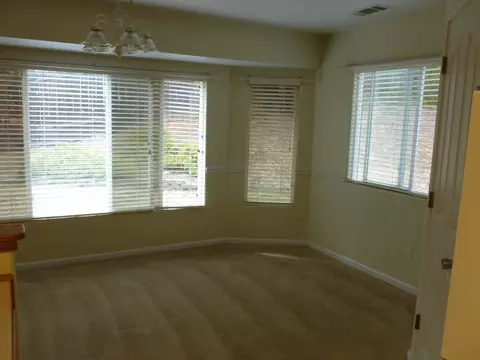 2540 Clover Creek St, Redding, CA 96002 photo 11