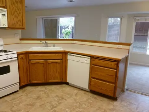 2540 Clover Creek St, Redding, CA 96002 photo 36