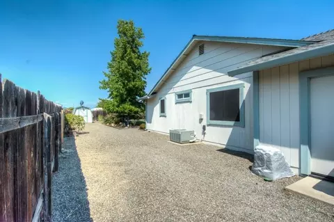 1810 Stetson Way, Redding, CA 96003 photo 31