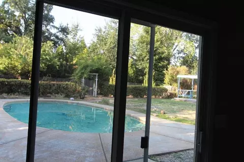 2437 Snow Ln, Redding, CA 96003 photo 2