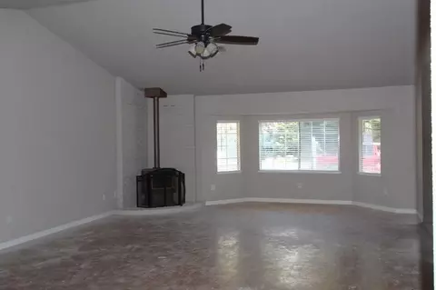 2437 Snow Ln, Redding, CA 96003 photo 7