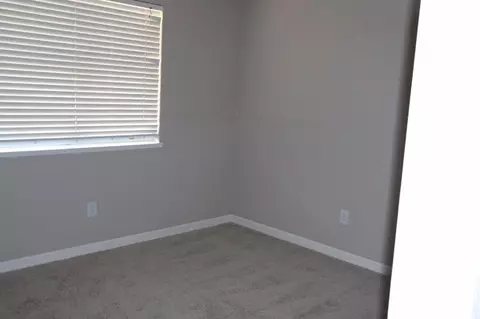 2437 Snow Ln, Redding, CA 96003 photo 4