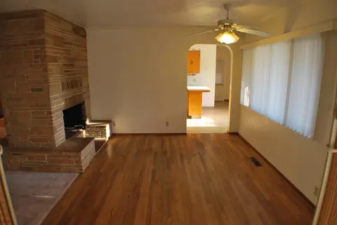 8748 Airport Rd, Redding, CA 96002 photo 2