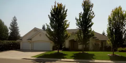 2145 Harvard Way, Redding, CA 96003 photo 2