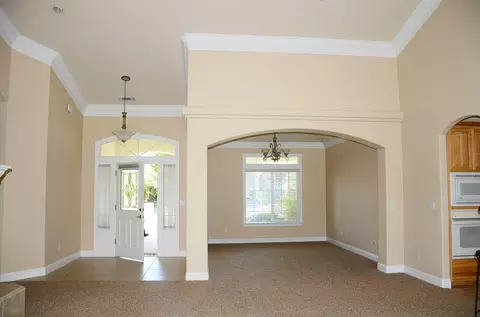 2145 Harvard Way, Redding, CA 96003 photo 5