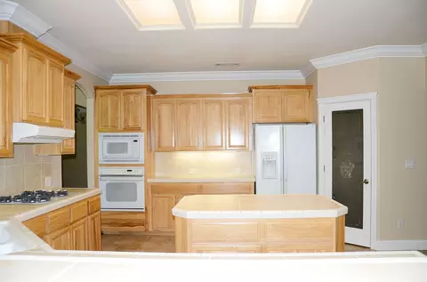 2145 Harvard Way, Redding, CA 96003 photo 7