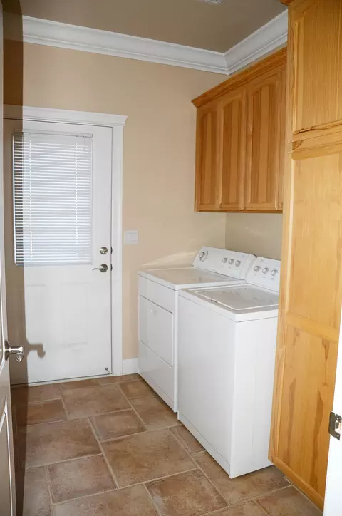 2145 Harvard Way, Redding, CA 96003 photo 14