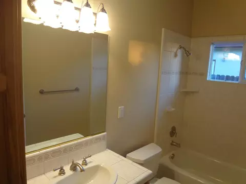 2145 Harvard Way, Redding, CA 96003 photo 32