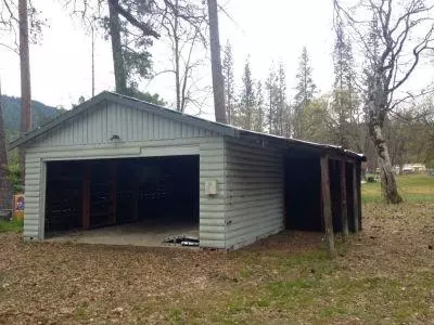 210 Pine Ave, Hayfork, CA 96041 photo 2
