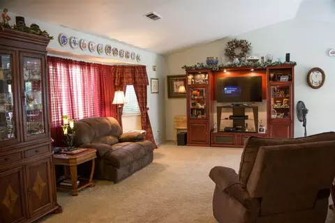 1939 Oconner Ave, Redding, CA 96001 photo 4