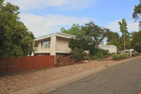 1100 Redbud Dr, Redding, CA 96001 photo 39