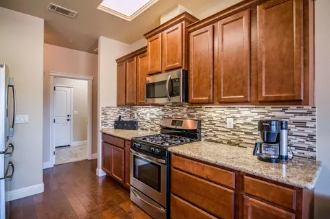 4884 Fiddleneck Dr, Redding, CA 96002 photo 7