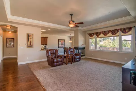 4884 Fiddleneck Dr, Redding, CA 96002 photo 10