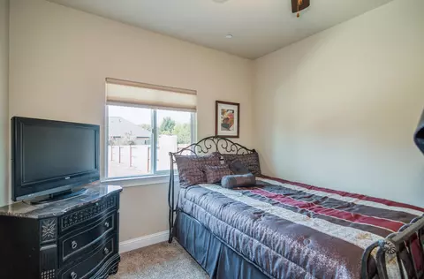4884 Fiddleneck Dr, Redding, CA 96002 photo 14