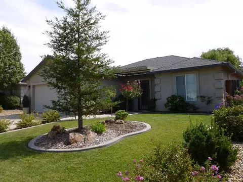 1057 Monterra Ln, Redding, CA 96002 photo 1