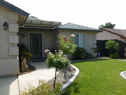 1057 Monterra Ln, Redding, CA 96002 photo 2