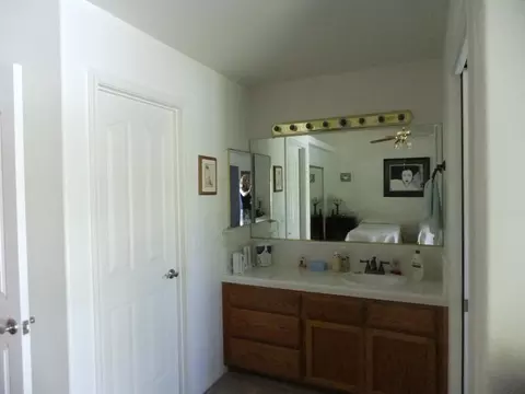 2378 Castlewood Dr, Redding, CA 96002 photo 11