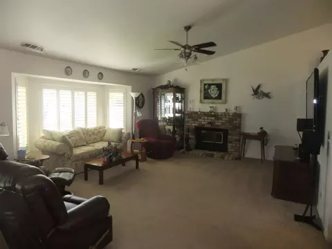 2378 Castlewood Dr, Redding, CA 96002 photo 7