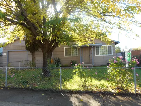 2107 Venus Way, Redding, CA 96002 photo 1