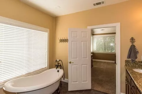 2957 Forest Hills Dr, Redding, CA 96002 photo 26