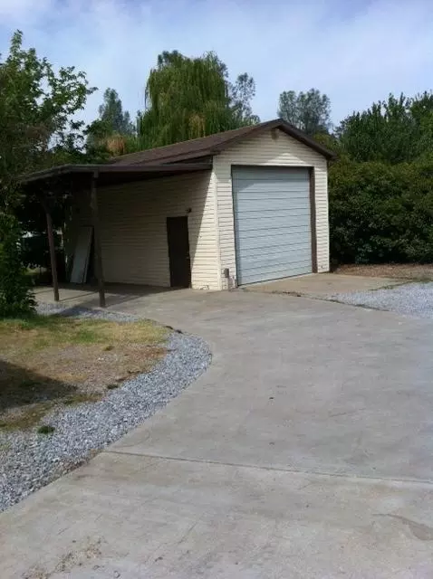 3472 Hiatt Dr, Redding, CA 96003 photo 2