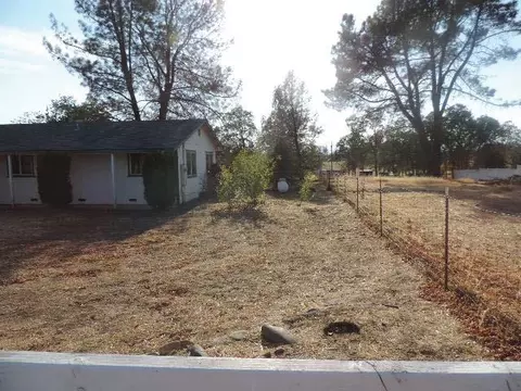 11952 Kern Dr, Redding, CA 96003 photo 5