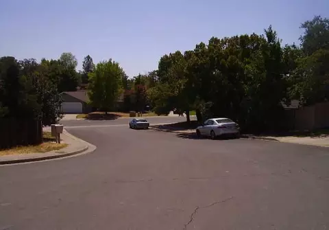 923 Bahama Ct, Redding, CA 96003 photo 3