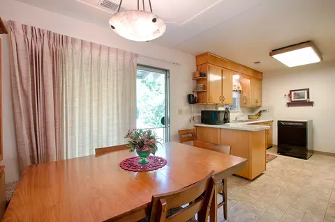 1960 Lindeena Ln, Redding, CA 96002 photo 6